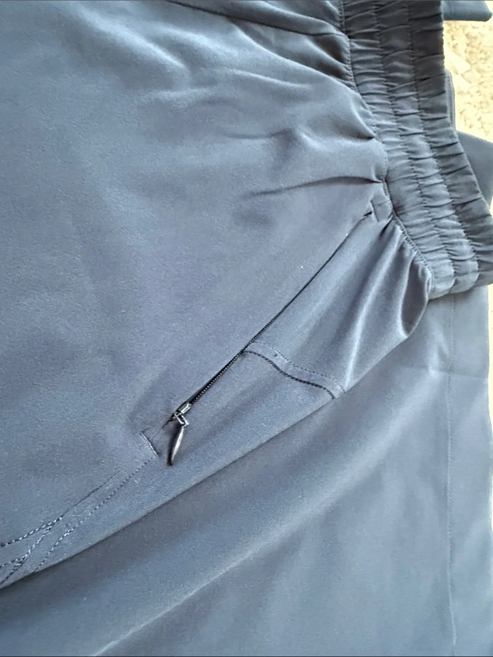 lululemon athletica Swift Wide-Leg Pants size 6 navy